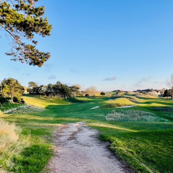 Cabourg, 2 parcours, 27 trous, 2 expériences golfiques